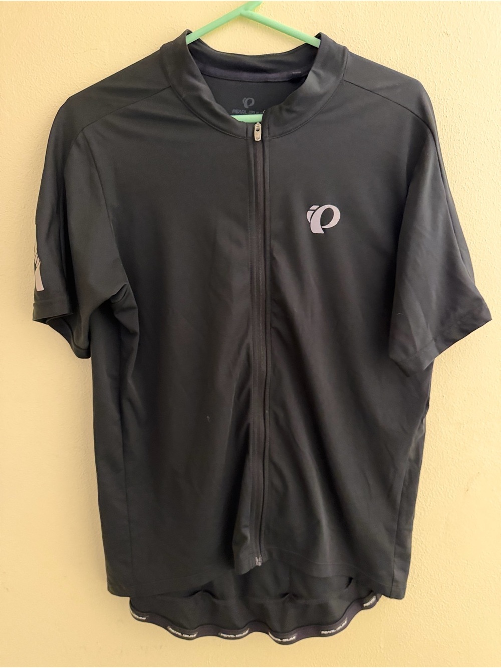 Pearl Izumi Black Short-Sleeve Cycling Jersey with Front Zip